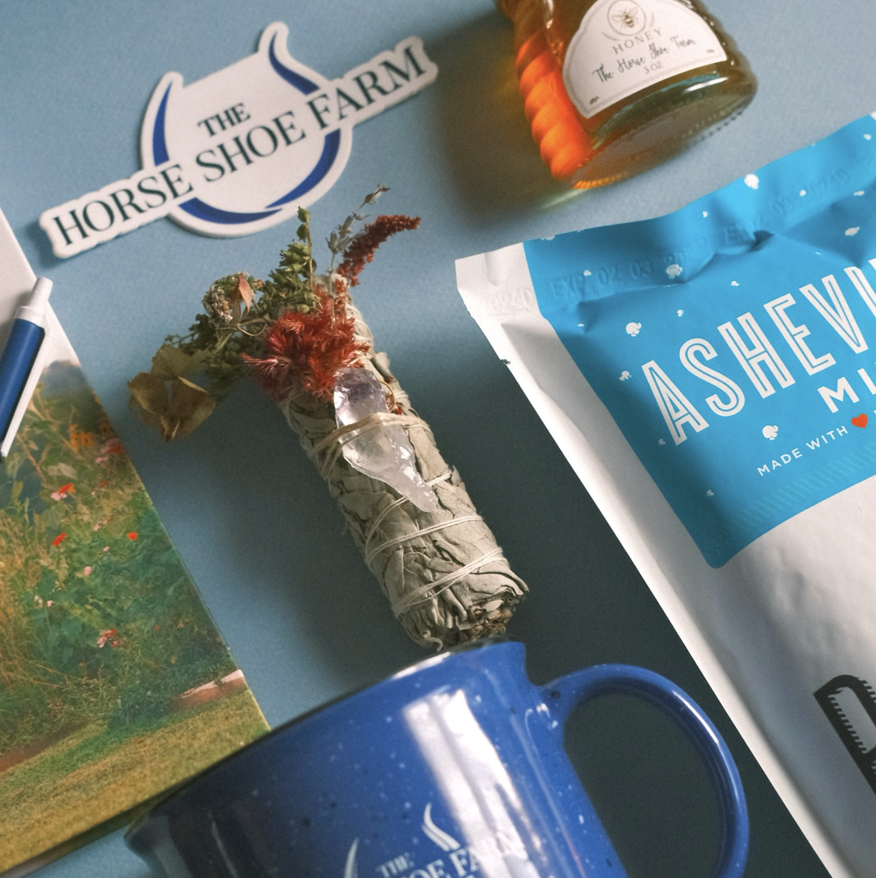 Welcome gift with logo sticker, honey and mug